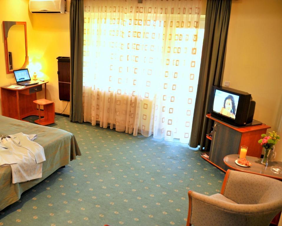 Hotel Caro Horoscop 2*