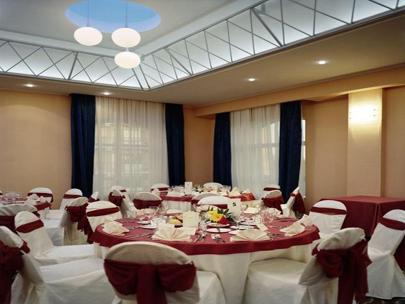 Caro Horoscop Hotel Bucharest